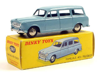 Lot 657 - DINKY TOYS FRANCE (1)