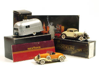 Lot 169 - BROOKLIN MODELS (GB) (3)