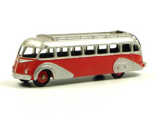 Lot 771 - DINKY TOYS FRANCE (1)