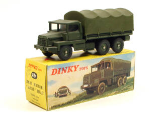 Lot 835 - DINKY TOYS FRANCE (1)