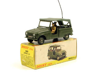 Lot 839 - DINKY TOYS FRANCE (1)