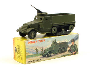 Lot 834 - DINKY TOYS (FRANCE) (1)