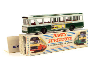 Lot 809 - DINKY TOYS FRANCE (1)