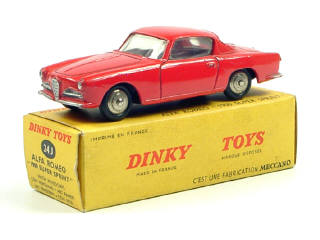Lot 660 - DINKY TOYS FRANCE (1)