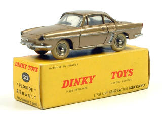 Lot 690 - DINKY TOYS FRANCE (1)