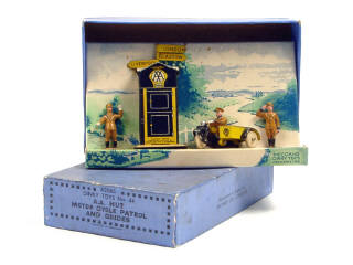 Lot 616 - DINKY TOYS GB (1)
