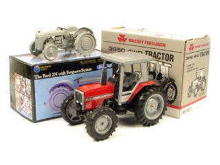 Lot 418 - ERTL (USA) (2)