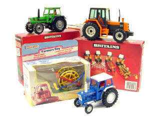 Lot 367 - BRITAINS & LONE STAR (4)