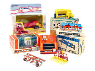 Lot 351 - BRITAINS (7)