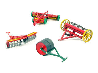 Lot 335 - DINKY TOYS GB (4)