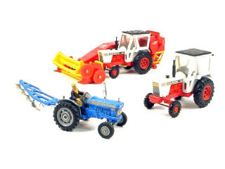Lot 321 - CORGI TOYS (GB) (4)