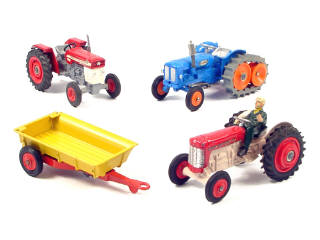 Lot 324 - CORGI TOYS (GB) (4)