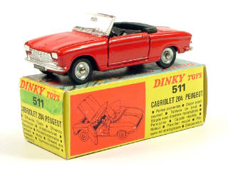 Lot 712 - DINKY TOYS FRANCE (1)