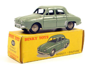 Lot 656 - DINKY TOYS (FRANCE) (1)