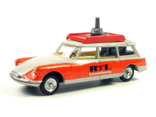 Lot 728 - DINKY TOYS (FRANCE) (1)