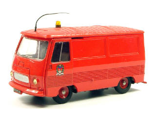 Lot 816 - DINKY TOYS FRANCE (1)