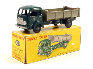 Lot 783 - DINKY TOYS (FRANCE) (1)