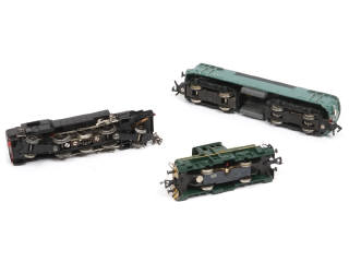 Lot 50 - HORNBY 'HO' (3)