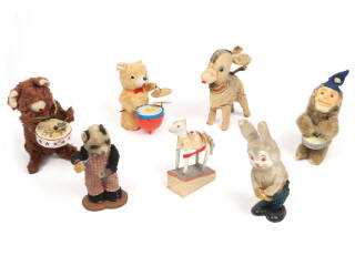 Lot 118 - DIVERS (7)