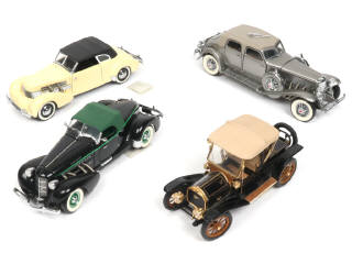 Lot 107 - FRANKLIN MINT (USA) (4)
