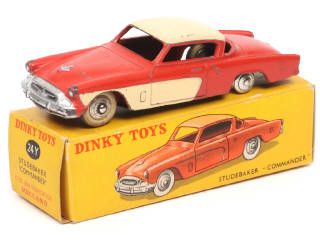 Lot 288 - DINKY TOYS (FRANCE) (1)