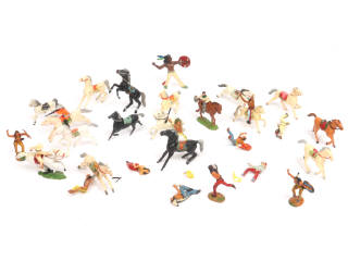 Lot 59 - DIVERS (32)