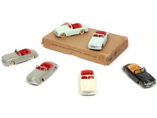 Lot 392 - DINKY TOYS (FRANCE) (7)