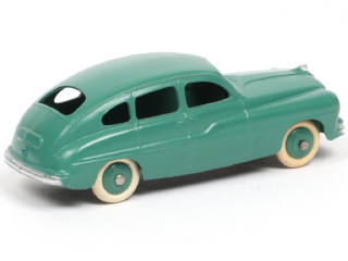 Lot 386 - DINKY TOYS (FRANCE) (1)