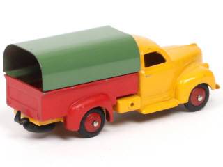 Lot 454 - DINKY TOYS (FRANCE) (1)