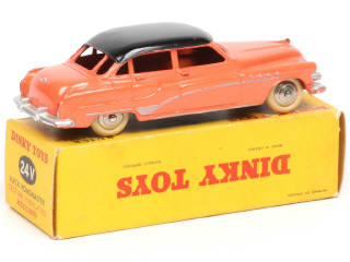 Lot 411 - DINKY TOYS (FRANCE) (1)