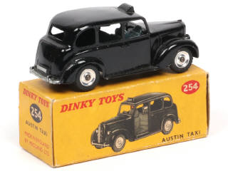 Lot 524 - DINKY TOYS (GB) (1)