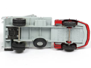 Lot 470 - DINKY TOYS (FRANCE) (1)