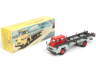 Lot 469 - DINKY TOYS (FRANCE) (1)
