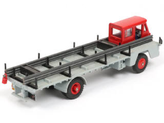 Lot 469 - DINKY TOYS (FRANCE) (1)