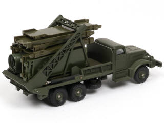 Lot 472 - DINKY TOYS (FRANCE) (1)