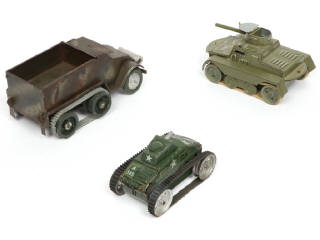 Lot 143 - DIVERS (3)