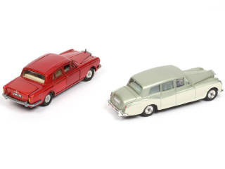 Lot 288 - DINKY TOYS (GB) (2)