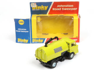 Lot 279 - DINKY TOYS (GB) (1)