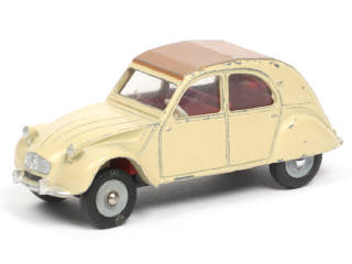 Lot 268 - DINKY TOYS (FRANCE) (1)