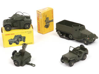 Lot 271 - DINKY TOYS (FRANCE) (4)