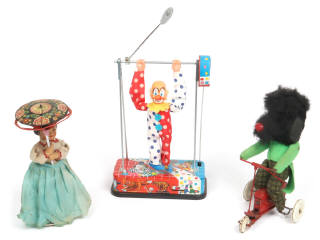 Lot 77 - DIVERS (3)