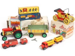 Lot 80 - DIVERS (7)