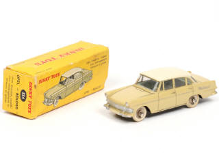 Lot 230 - DINKY TOYS (FRANCE) (1)