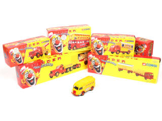 Lot 270 - CORGI TOYS (GB) (6)
