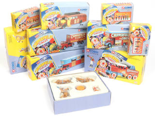 Lot 271 - CORGI TOYS (GB) (9)