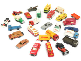 Lot 111 - DIVERS (26)