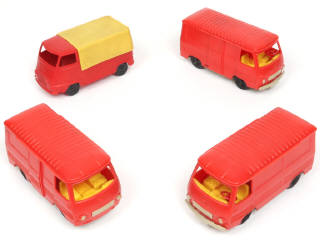 Lot 91 - DIVERS (4)