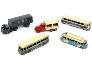 Lot 248 - DINKY TOYS (FRANCE) (5)