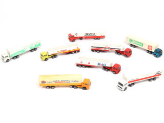 Lot 232 - MAJORETTE (FRANCE) (8)