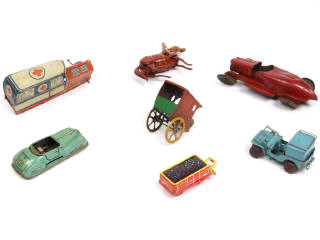 Lot 90 - DIVERS (7)